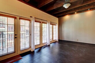 1111 W 46th St in Kansas City, MO - Building Photo - Building Photo