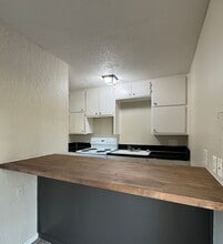 1205 NW Euclid Ave in Lawton, OK - Building Photo - Building Photo