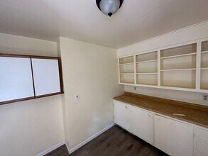 373 Congress Ave, Unit 2nd floor in Waterbury, CT - Building Photo - Building Photo