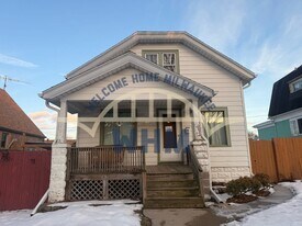 2054 S 72nd St in West Allis, WI - Building Photo