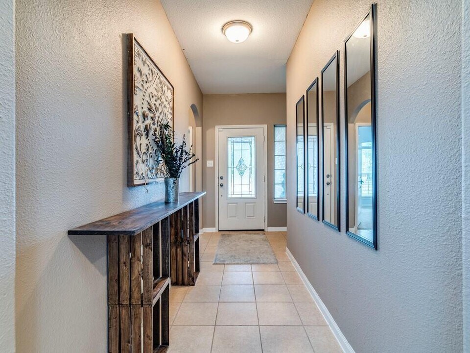 13501 Nelson Houser St in Manor, TX - Building Photo