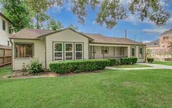 5519 Huisache St in Houston, TX - Building Photo - Building Photo