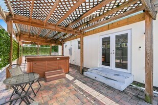 244 Greymon Dr in West Palm Beach, FL - Building Photo