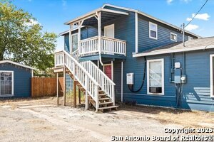 146 Caddo in San Antonio, TX - Building Photo