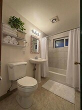 808 Ryan Ave in Sumner, WA - Building Photo - Building Photo