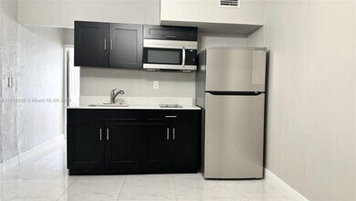 4151 SW 112th Ave, Unit 3 in Miami, FL - Building Photo - Building Photo