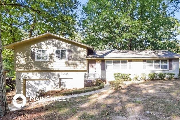 property at 1128 Lay Dr