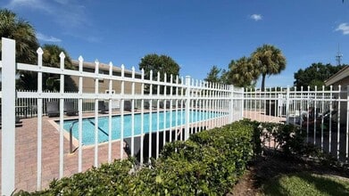 2131 Newport Isles Blvd in Port St. Lucie, FL - Building Photo - Building Photo
