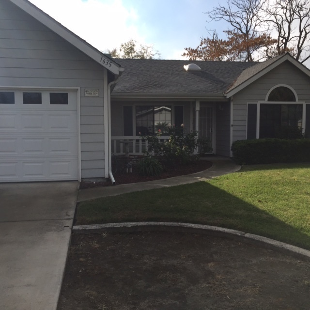 property at 1635 E Eastbrook Ave