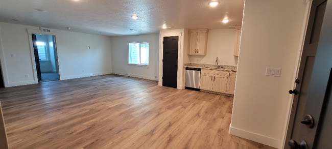 292 W 500 N St in Santaquin, UT - Building Photo - Building Photo