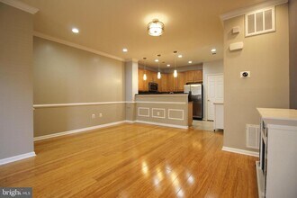 2415 Rainswood Ln in Woodbridge, VA - Building Photo - Building Photo