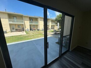 114 Linda Marie Ln in Panama City Beach, FL - Building Photo - Building Photo