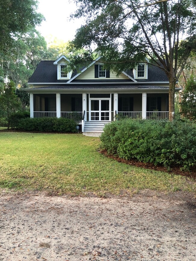 15 Morven Ln in Pawleys Island, SC - Building Photo - Building Photo