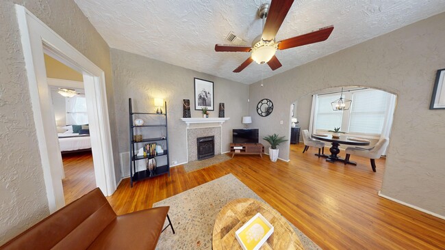 1827 Capitol Ave in Montgomery, AL - Foto de edificio - Building Photo