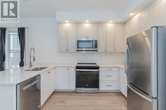 32 Allison Ln in Midland, ON - Building Photo - Building Photo