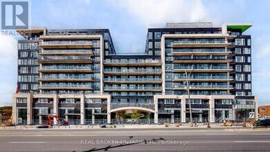 8188 Yonge St in Vaughan, ON - Building Photo - Building Photo