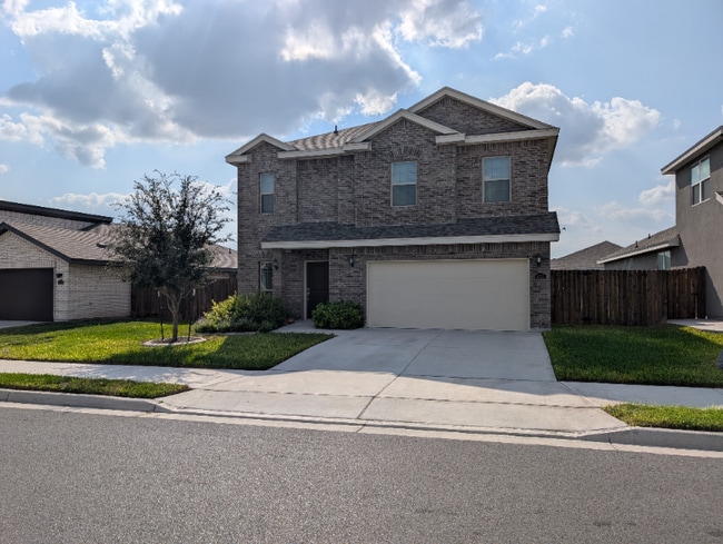 14223 Chalk Rdg Dr in McAllen, TX - Foto de edificio - Building Photo