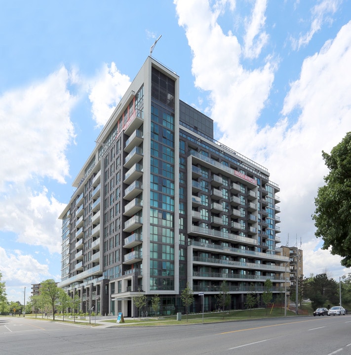 Cloud 9 Condominiums in Toronto, ON - Building Photo