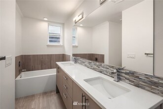 1537 NW 59th St in Seattle, WA - Building Photo - Building Photo