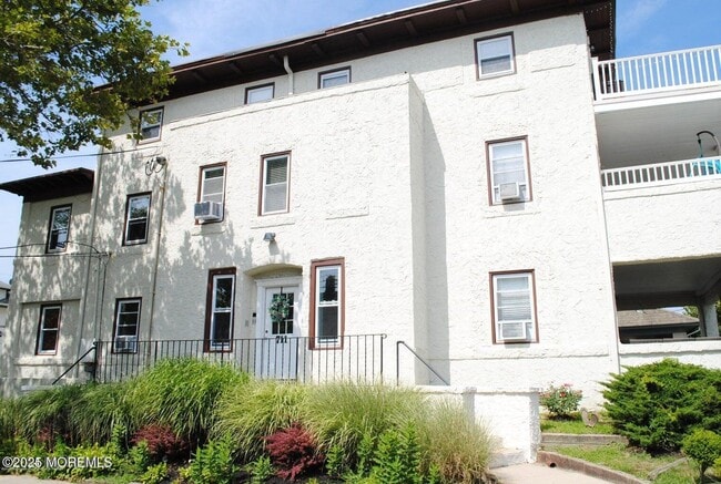 property at 711 Beach Ave