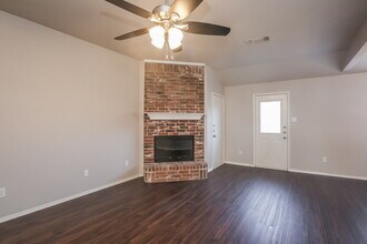 1137 Alicia Ln in Lancaster, TX - Building Photo - Building Photo