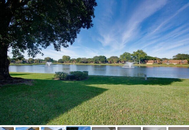 8010 80th Way in West Palm Beach, FL - Building Photo - Building Photo