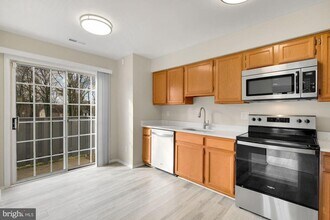 3030 Piano Ln in Silver Spring, MD - Building Photo - Building Photo