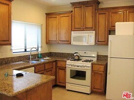 1702 Brockton Ave in Los Angeles, CA - Building Photo