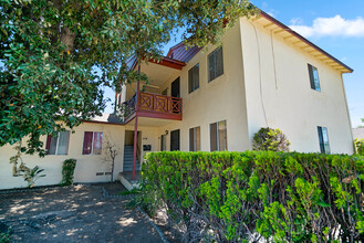 498 W Riggin St in Monterey Park, CA - Building Photo - Building Photo