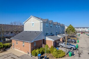 1246 Sherwood Mills Blvd in Mississauga, ON - Building Photo