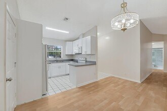 13730 Sunflower Ct in Wellington, FL - Foto de edificio - Building Photo