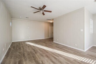 1813 Ronald St in Yukon, OK - Building Photo - Building Photo