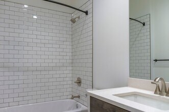 19603 W 199th Terrace in Spring Hill, KS - Building Photo - Building Photo