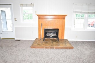 4246 Old Hwy 48 in Southside, TN - Building Photo - Building Photo