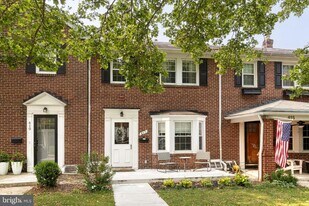 417 Regester Ave in Baltimore, MD - Building Photo