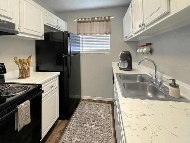 property at 6259 Westheimer Rd