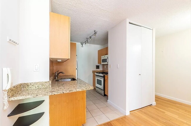 property at 2287 Johnson Ave