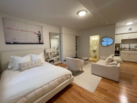 192 Beacon St, Unit 1A in Boston, MA - Building Photo
