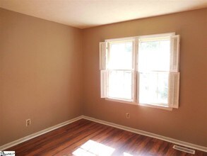 31 Summercreek Dr in Spartanburg, SC - Building Photo - Building Photo