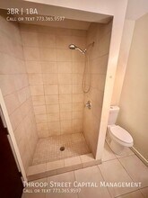 5709 S Wentworth Ave-Unit -3S in Chicago, IL - Building Photo - Building Photo