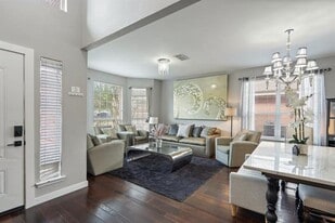 1817 Kingsbrook Trail in Fort Worth, TX - Building Photo