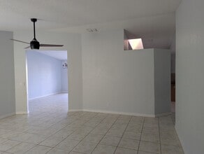 1314 Onyx St in Punta Gorda, FL - Foto de edificio - Building Photo