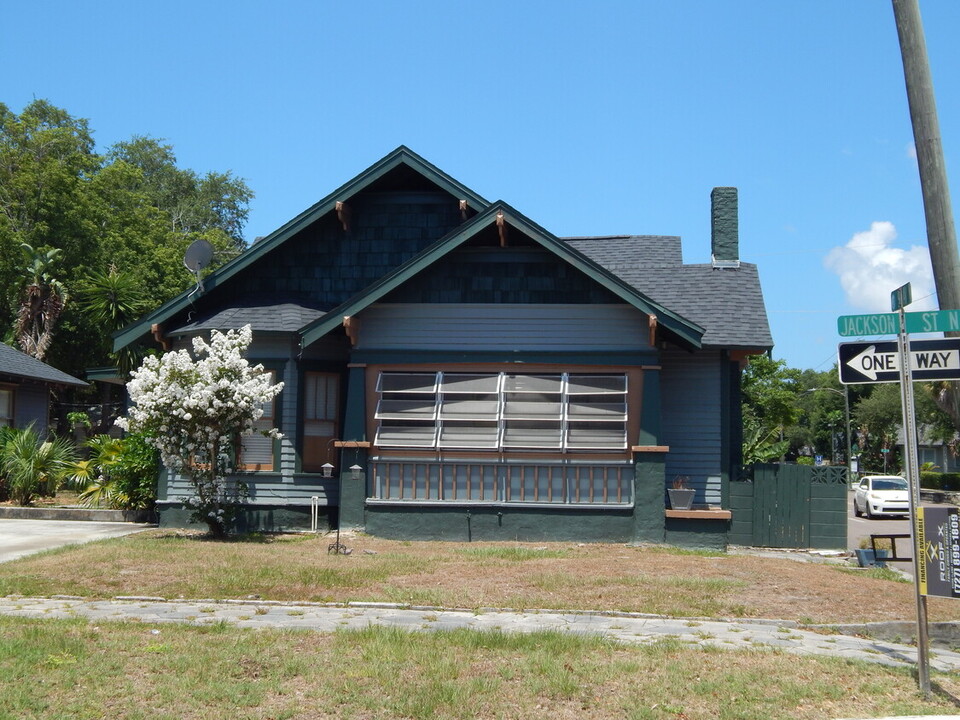 1040 9th Ave N in St. Petersburg, FL - Building Photo