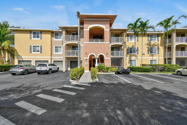6565 Emerald Dunes Dr in West Palm Beach, FL - Building Photo - Building Photo