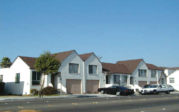 411-423 S 23rd St in Richmond, CA - Building Photo - Building Photo