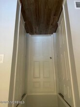 15 White Oak Ct in Howell, NJ - Building Photo - Building Photo