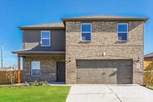 111 Switchback Hl Rd in Newark, TX - Building Photo