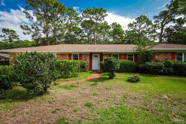 81 Country Club Rd in Shalimar, FL - Building Photo - Building Photo