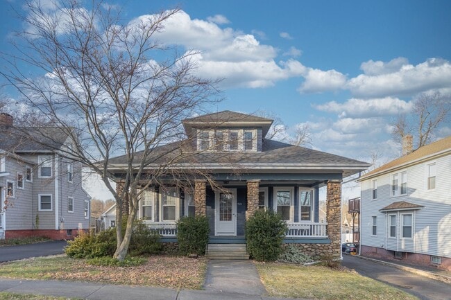 property at 721 Center St