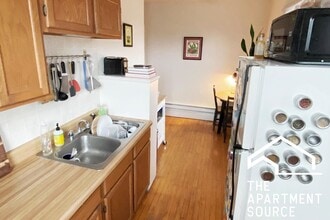 4208 N Clark St, Unit 2 in Chicago, IL - Building Photo - Building Photo